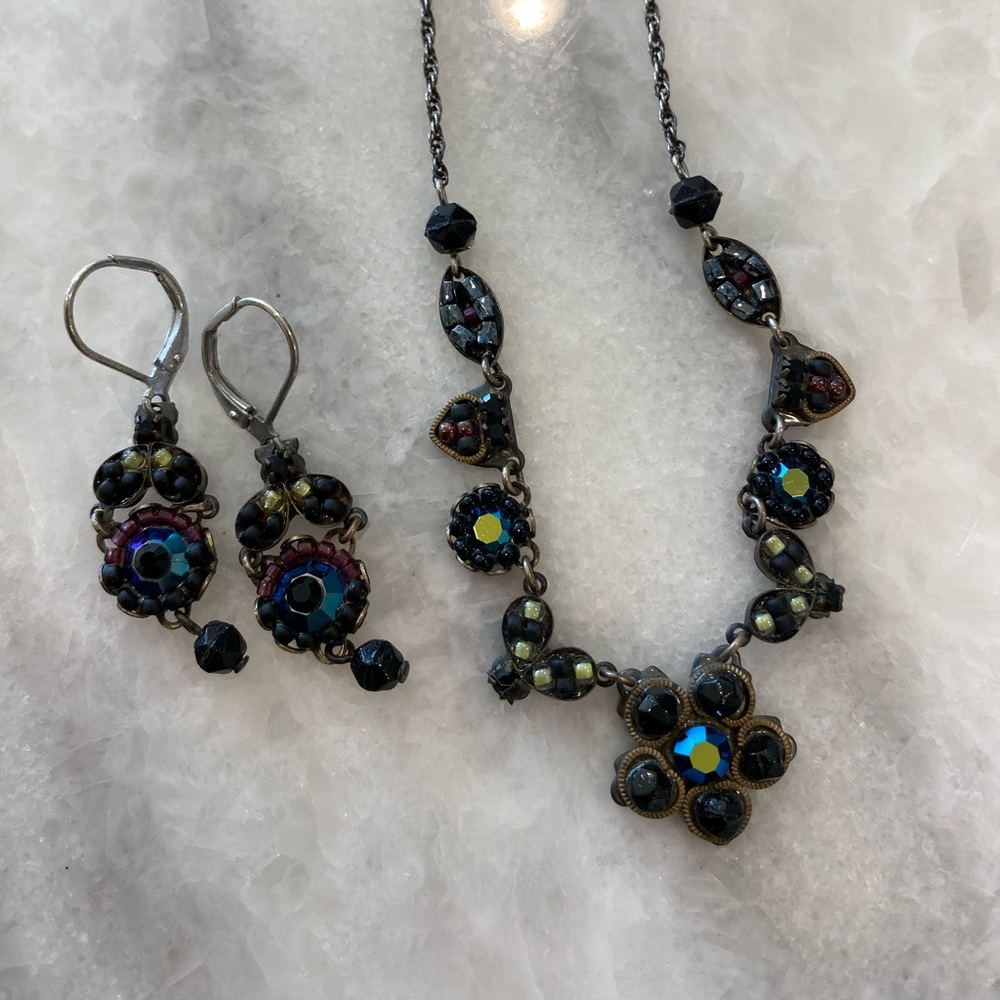 earring & necklace set